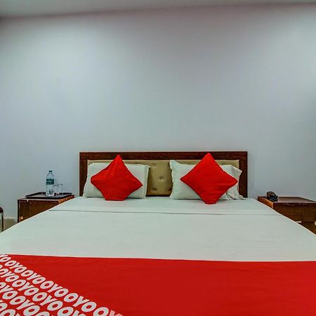 Hotel Oyo Flagship Spc & Span à Jamshedpur Extérieur photo