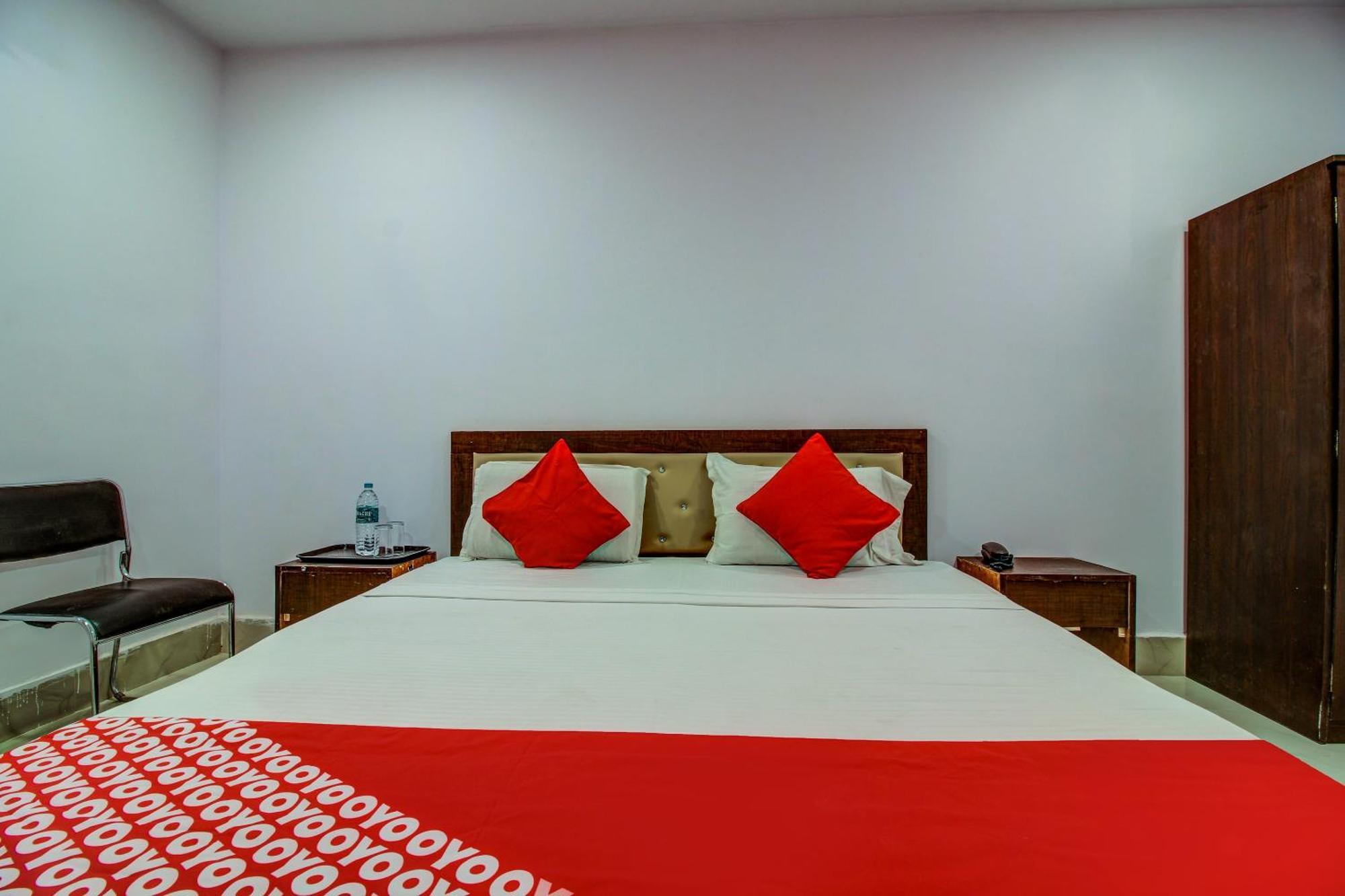 Hotel Oyo Flagship Spc & Span à Jamshedpur Extérieur photo